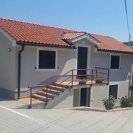 Podini Apartament *