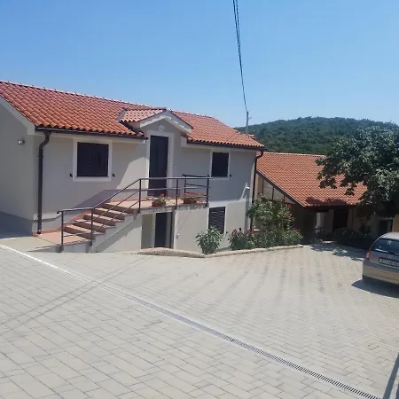 Podini Apartament *
